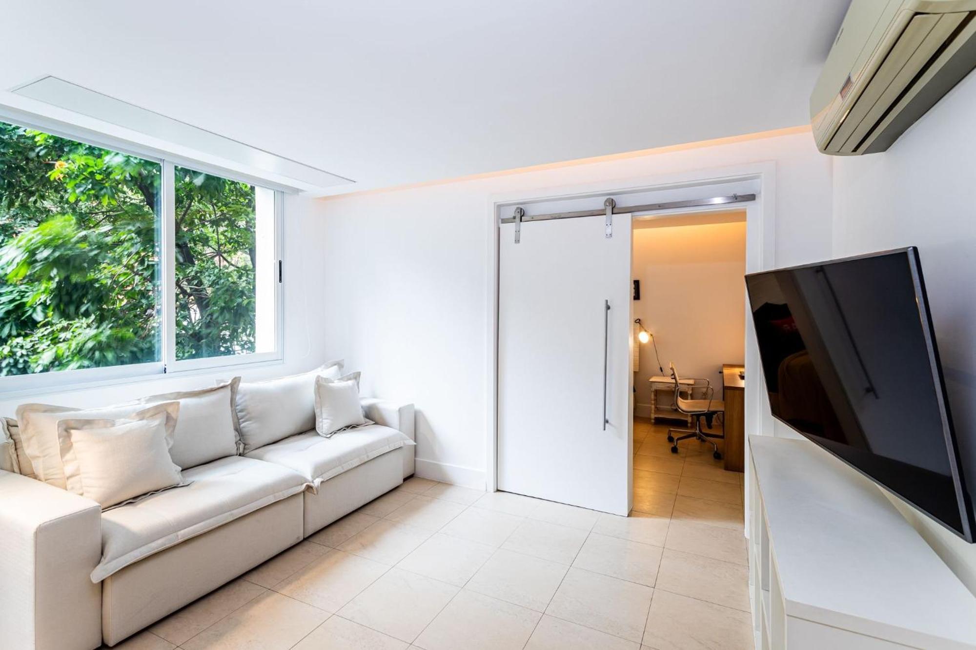 Appartamento No Leblon Com Garagem | Dfr 325/202 *